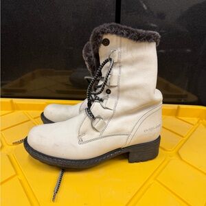 Overland Women's Cream Combat Boots